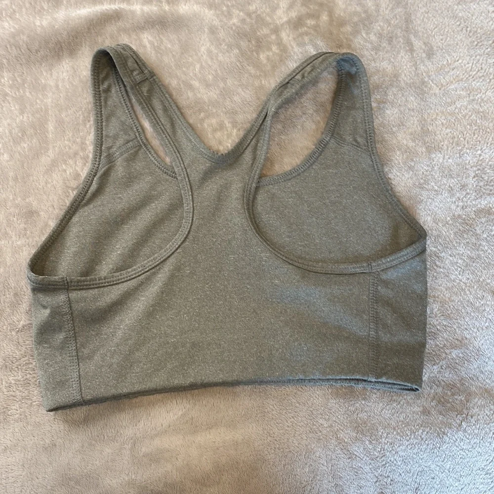 Nike dri-fit sports bra - Picture 2 of 3